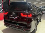 Toyota Land Cruiser-9