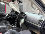Toyota Land Cruiser-12