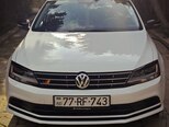 Volkswagen Jetta-1