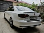 Volkswagen Jetta-5