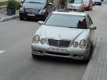 Mercedes E 270-9