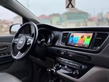 Kia Carnival-12