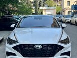 Hyundai Sonata-1
