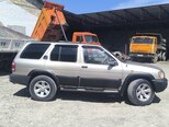 Nissan Pathfinder-2