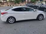 Hyundai Elantra-4