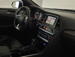 Hyundai Sonata-16