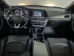 Hyundai Sonata-11
