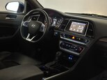 Hyundai Sonata-12