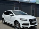 Audi Q7-3