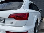 Audi Q7-8