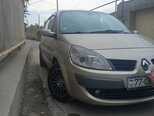 Renault Scenic-11