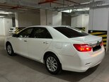 Toyota Camry-5
