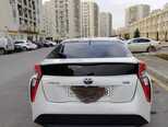 Toyota Prius-2