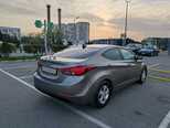 Hyundai Elantra-7