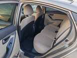 Hyundai Elantra-10