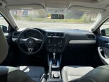 Volkswagen Jetta-15