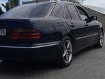 Mercedes E 220-3