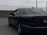 Mercedes E 220-4