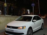 Volkswagen Jetta-2