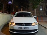 Volkswagen Jetta-1