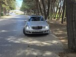 Mercedes E 220-11