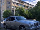 Mercedes E 200-10