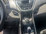 Hyundai Elantra-8