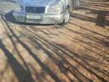 Mercedes E 200-1