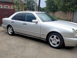 Mercedes E 230-5