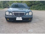 Mercedes E 240-1