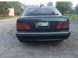 Mercedes E 240-8