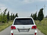 Toyota Land Cruiser-6