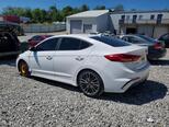 Hyundai Elantra-4