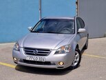 Nissan Altima-1