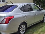 Nissan Sunny-11