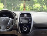 Nissan Sunny-6