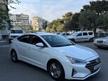 Hyundai Elantra-3