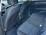 Hyundai Elantra-10
