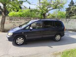 Opel Zafira-9