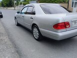 Mercedes E 200-5