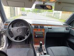 Mercedes E 200-9