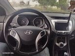 Hyundai Elantra-3