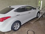 Hyundai Elantra-4