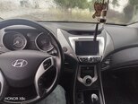 Hyundai Elantra-6