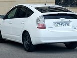 Toyota Prius-8