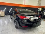 Hyundai Elantra-11