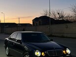 Mercedes E 240-2