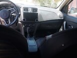 Renault Logan-6
