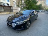 Hyundai Elantra-1