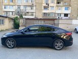 Hyundai Elantra-8